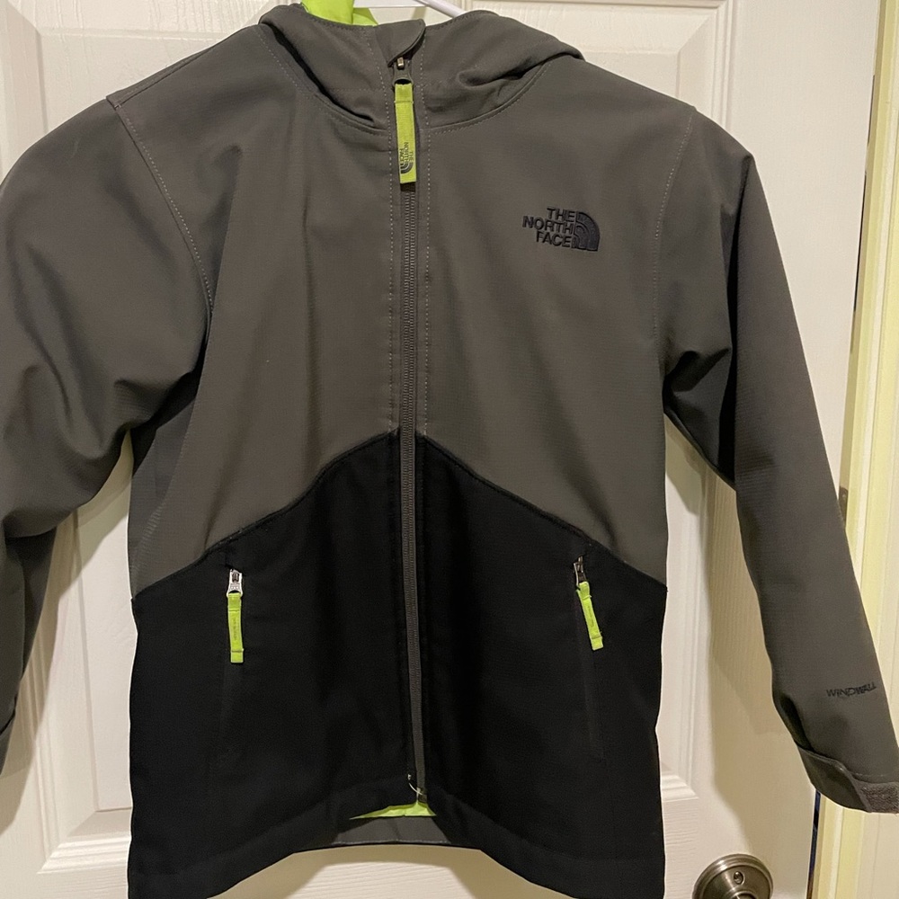 Boys xs size 6 Northface jacket